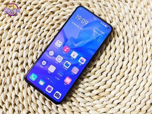 opporenoace2入网工信部vivos6官方放出精致渲染图
