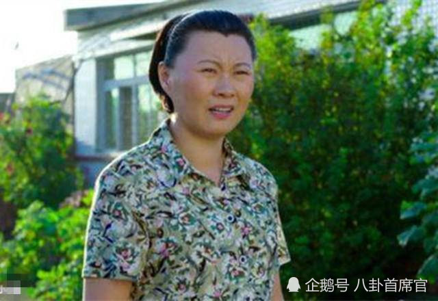 《乡村爱情》里的谢大脚,永强妈!现实中原来都长这样