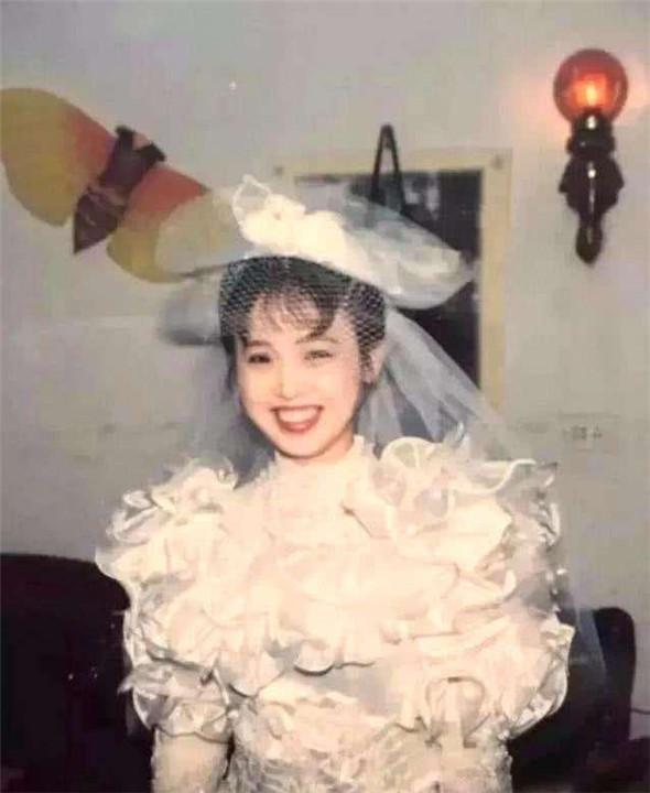 母亲长得好看是啥体验网友晒父母年轻时照片我妈颜值碾压全家