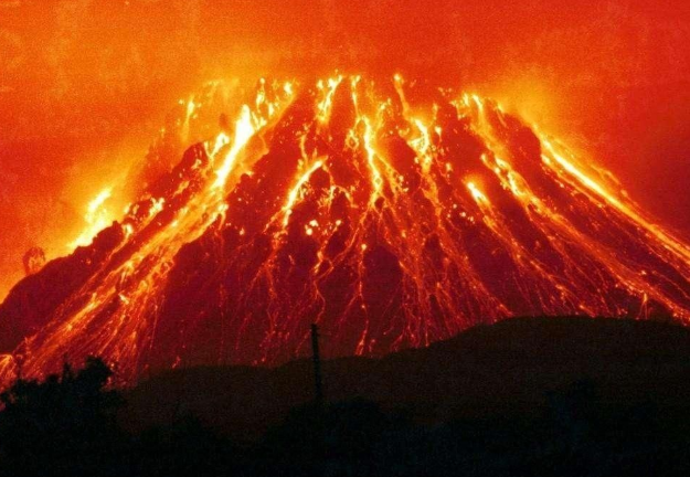 海底火山爆发的时候,海水为何不能将火山浇灭?看完长