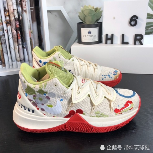 拥有奶油香味的篮球鞋!欧文5 涂鸦奶油 经典配色高性能缓震篮球鞋!