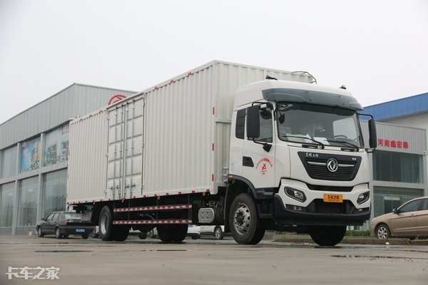 专为快递市场而生,实拍国六东风天锦kr大单桥载货车