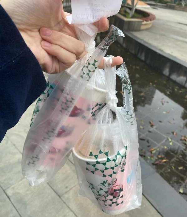 武汉奶茶外卖恢复营业,奶茶星人们,从疫情到现在你点了第几杯?