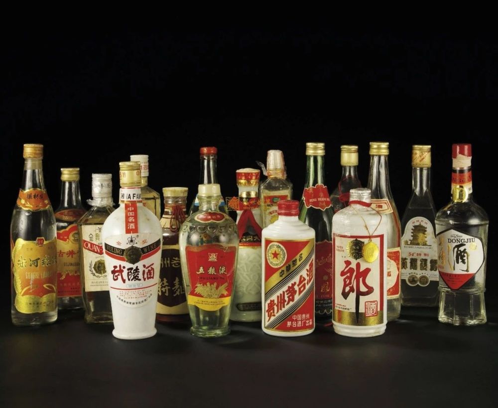 五粮液,剑南春,竹叶青,杏花村,仙藏酒,桐到酒,菊花酒,斋中酒,听事酒