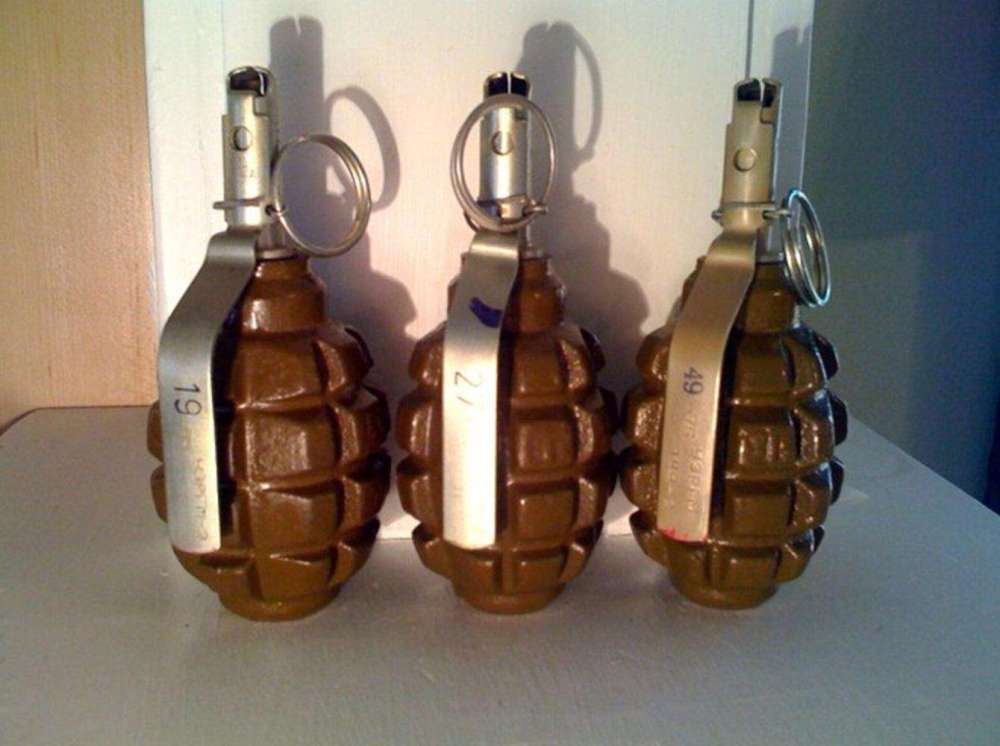 中俄美三国士兵投掷手榴弹的距离,美50米俄60米,中国有多远?
