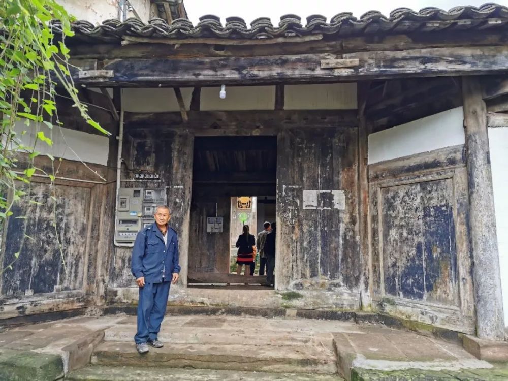 四川南充:农村老的四合院,朝门八字形结构,周边非常少见