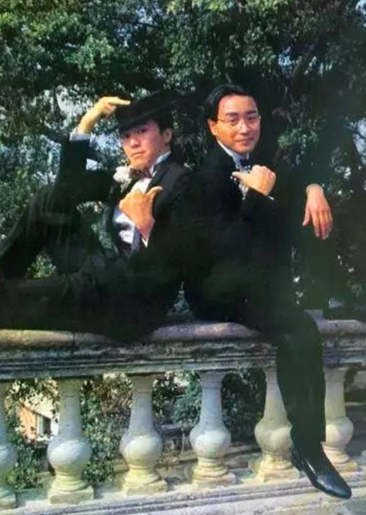 永远无法重拍的瞬间,给周星驰点赞的张国荣,陪"爱人"吃甜甜筒的张国荣