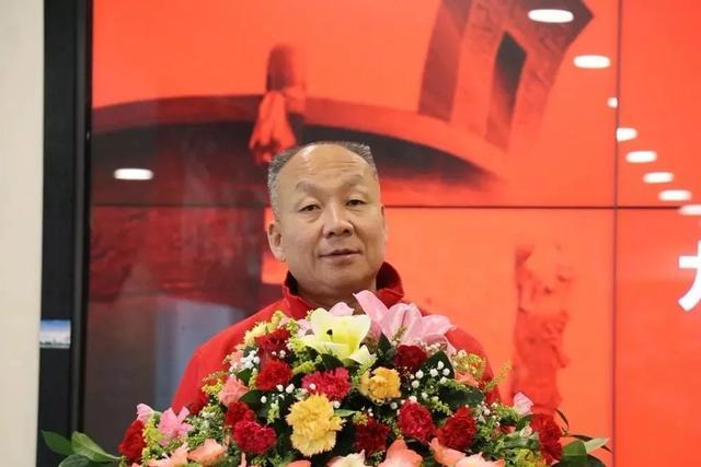 大东董事长_大东女鞋(3)