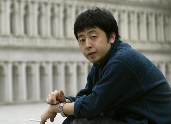 听说,有一个年轻人就是因为看了《黄土地》立志要当导演,这位就是看十