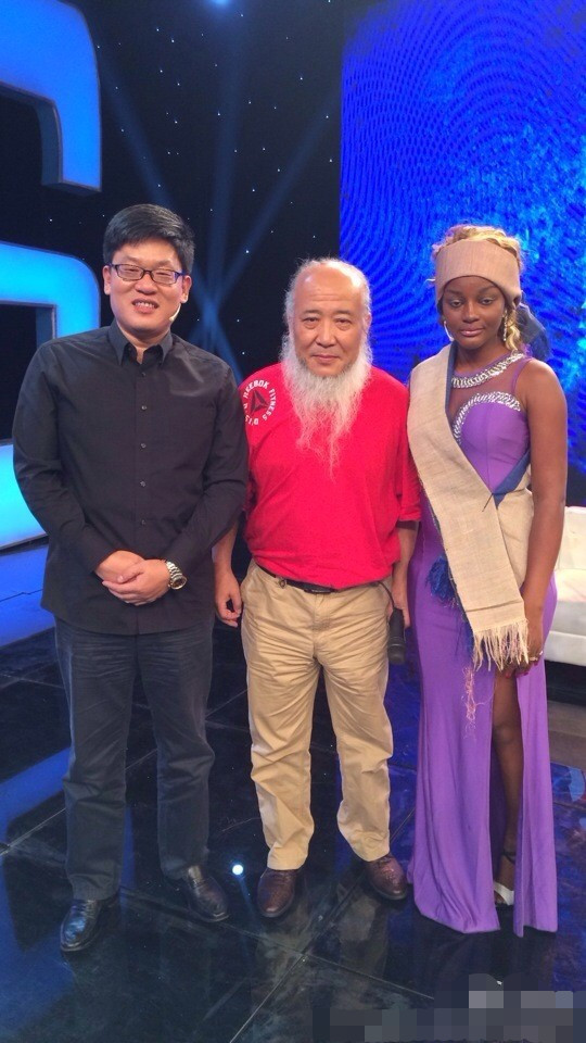 建立家庭,再生几个活泼健壮,聪明美丽的混血孩子,是杨彦在入世层面中