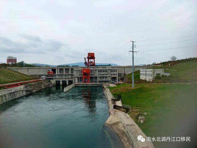 盼望60年的南水北调中线水源地丹江口市到淅川陶岔公路建成通车