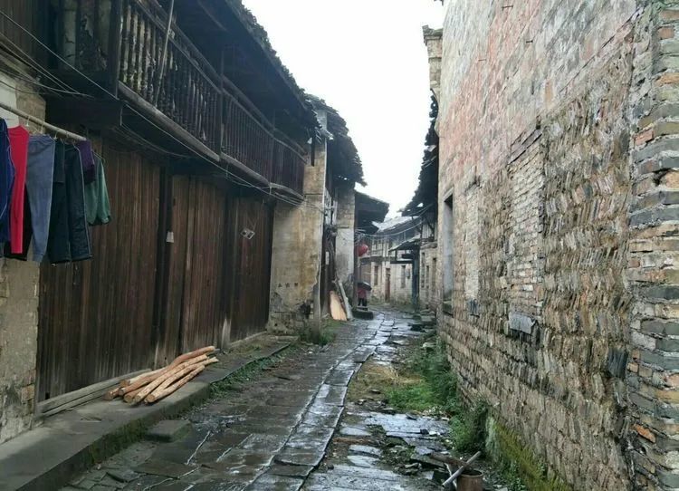 上高徐家渡,雨中游百年老街!