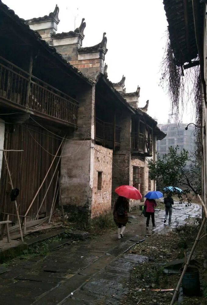 上高徐家渡,雨中游百年老街!