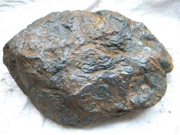 石铁陨石怎样鉴定
