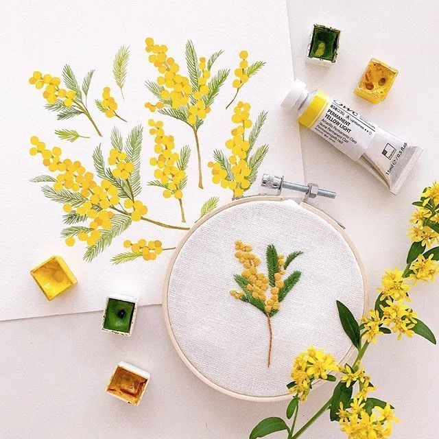 一人拿毛笔坐在古筝边猜成语_看图猜成语一人拿扇子(3)