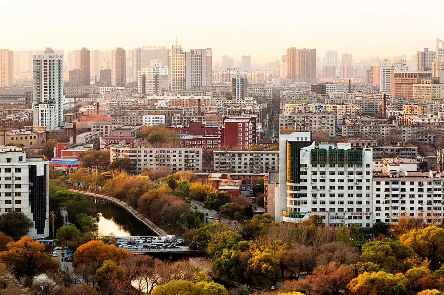 兴城建平GDP_最值得买房养老的地方