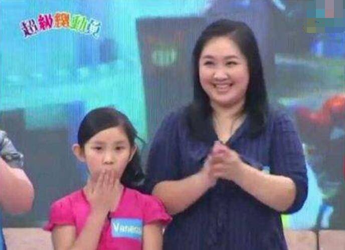 她是娃娃脸美女演员,演《意难忘》成名,如今51岁婚姻生活很幸福