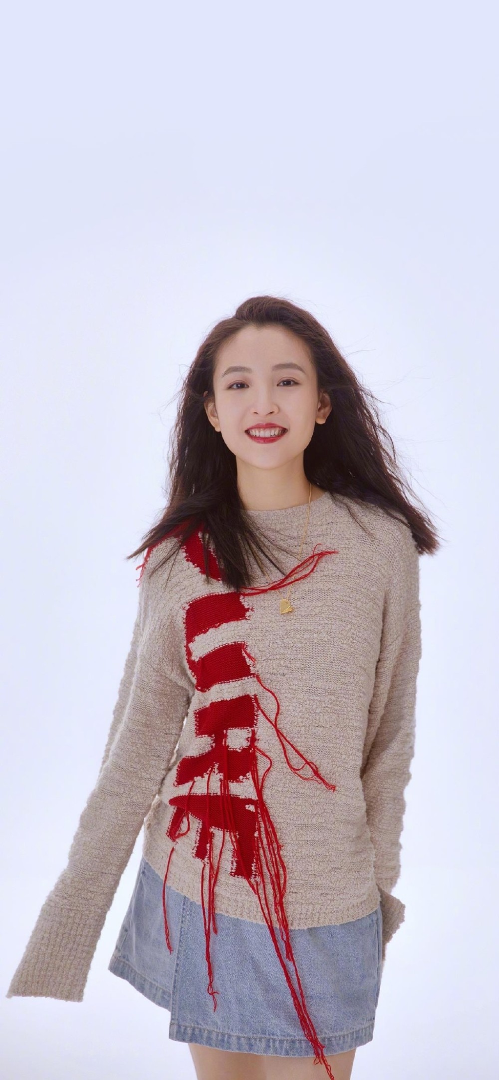 吴倩清新甜美风手机壁纸
