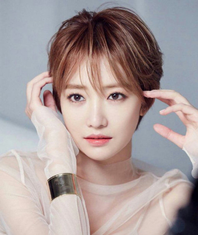 适合短发的韩国女星:高俊熙为短发"代言",李珠英的发型模仿不来!