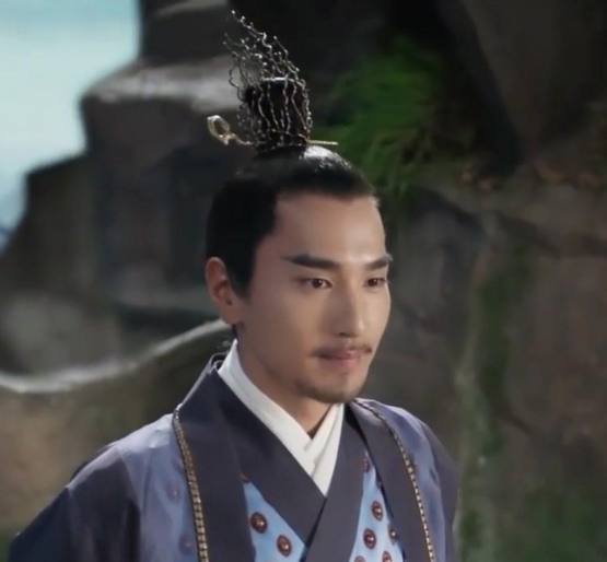 《三生三世十里桃花》:墨渊爱白浅,却从未表白,他的爱