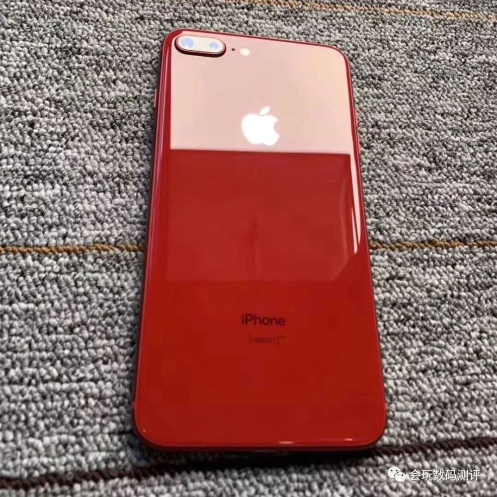 2300入手iphone8p中国红特殊的手机送给特殊的你