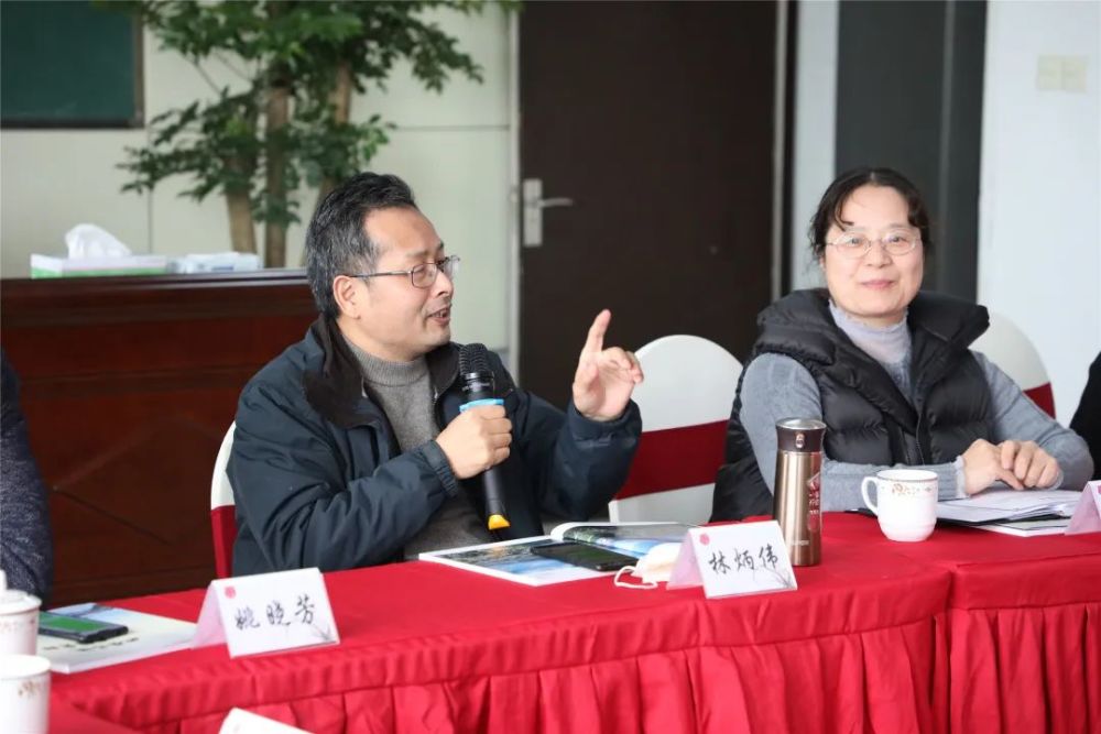 衢州教研室副主任 施燕红