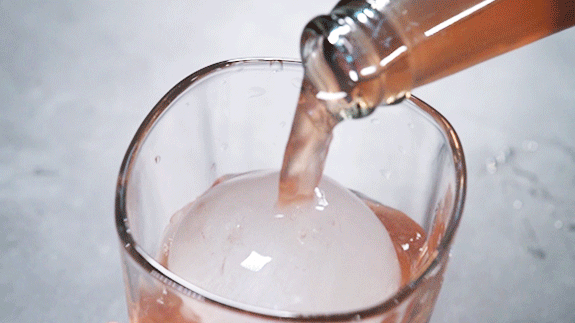 广州这几家风格迥异的酒吧,如何凭外卖鸡尾酒成功出圈