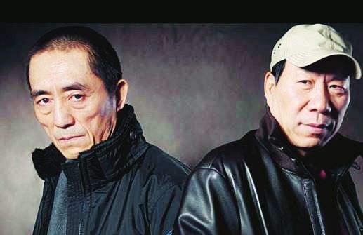 2015年,与张艺谋合作多年的文学策划周晓枫终于按捺不住,通过文字的