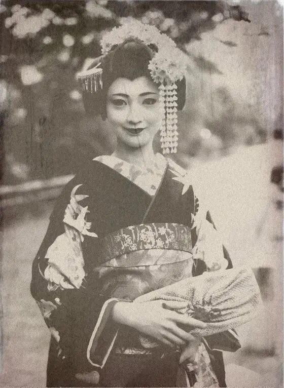 老照片看历史;绿皮火车上的中国人与大正时代的日本