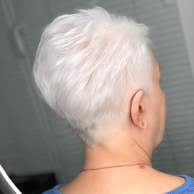 白发阿姨,发型一换,年轻十岁都不止,简直就像换个人