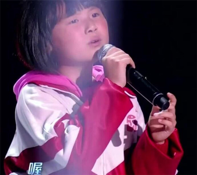 12岁农村女孩儿韩甜甜,登上春晚的背后,离不开两位老师的守护