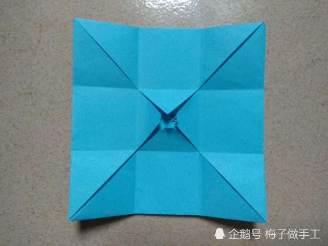 折个书包准备开学啦!