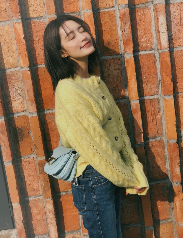 李沁为啥一直留长发?看了她的短发照后,30岁仍有初恋感