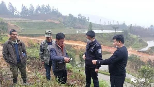 锦屏文斗乡发生一起坟地纠纷聚众吵闹事件,派出所及时调解化干戈