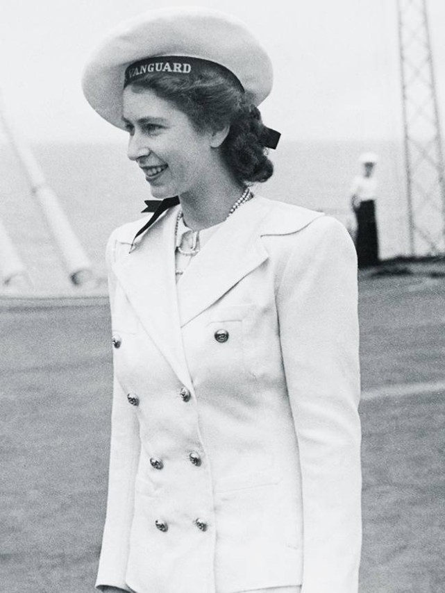 10张英国女王年轻时的穿搭照,证明她才是整个皇室最会