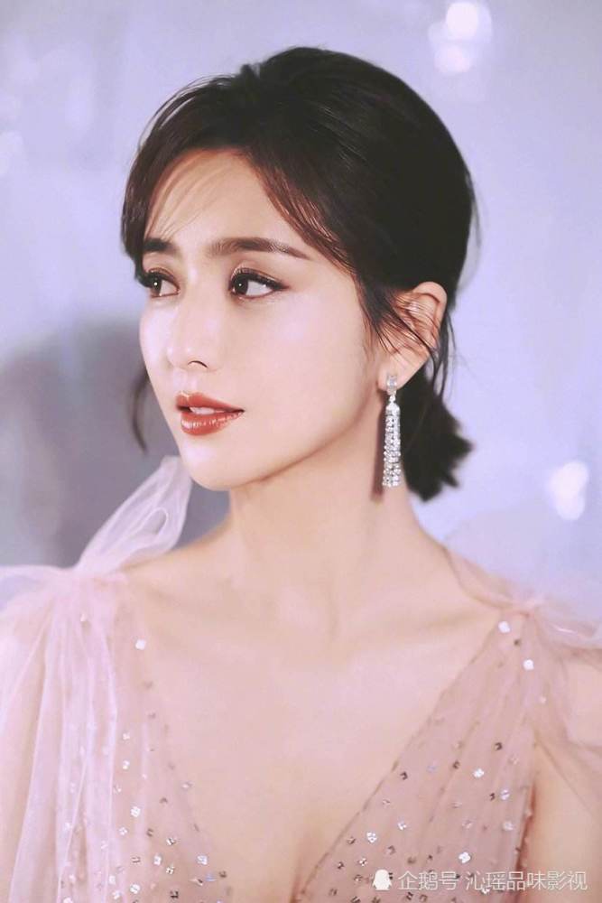 女演员佟丽娅:清新优雅的丫丫女神