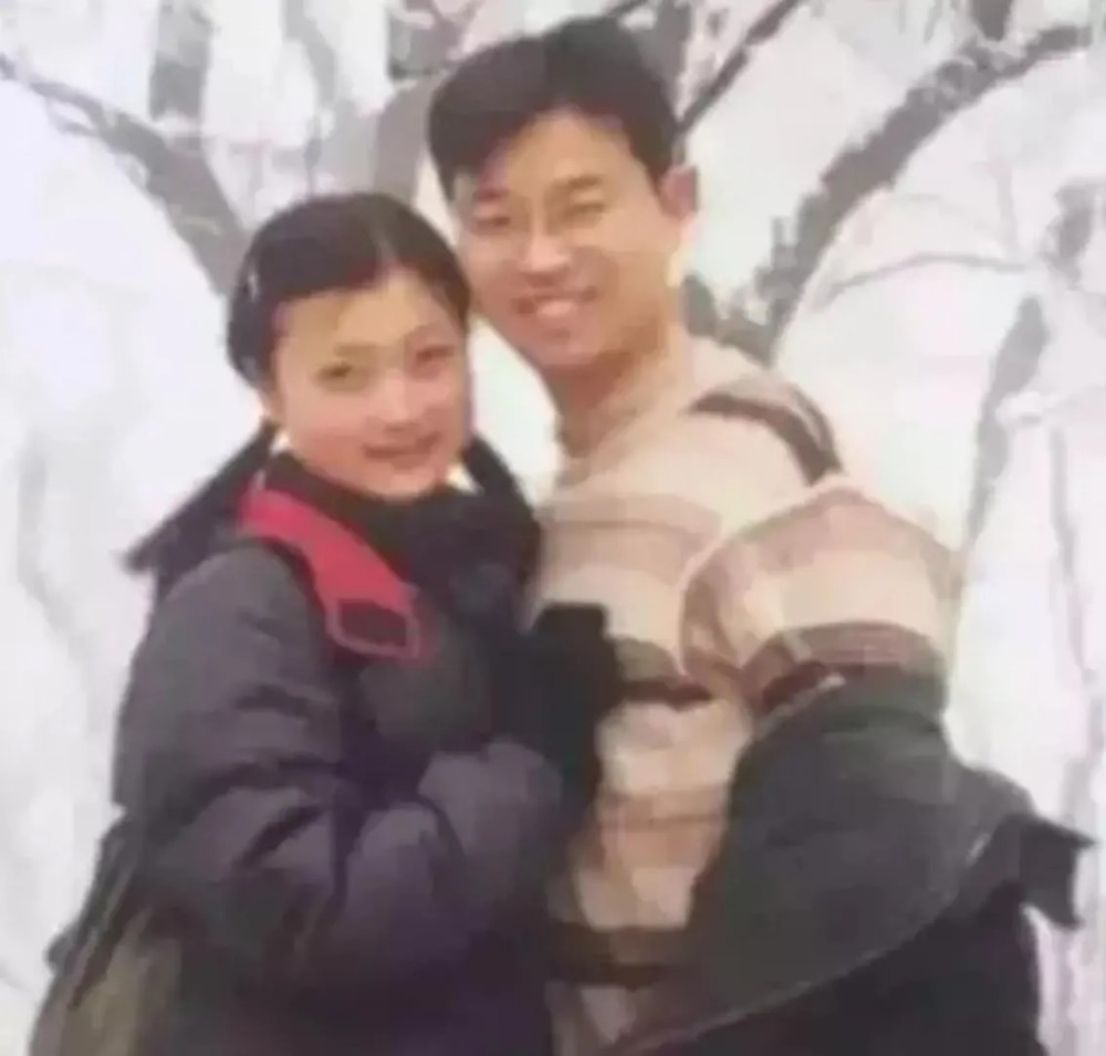 王迅婚纱照_王迅老婆(2)