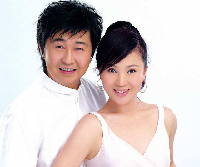 与付笛声姐弟恋,插足侯耀文婚姻?昔日天后韦唯为何突然就不红了