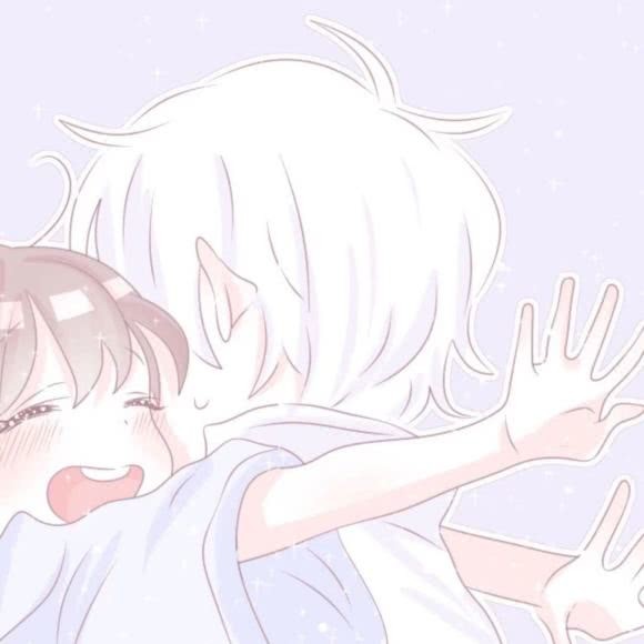 only the moon knows that i love you.