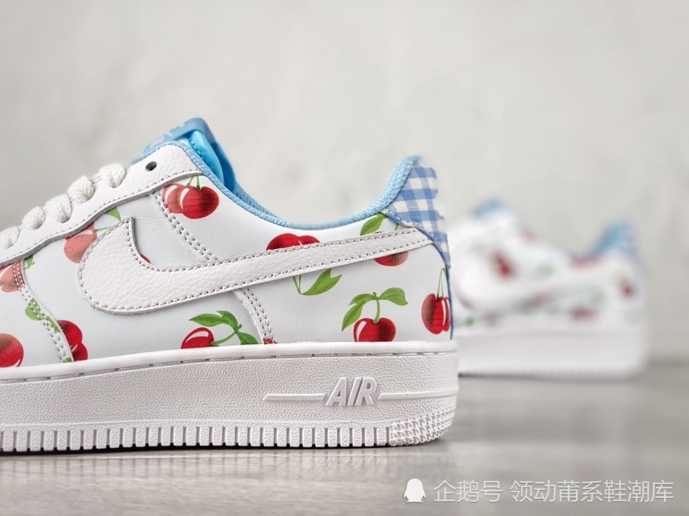 糖果色系"樱桃"主题,nike的这一款清新系鞋子
