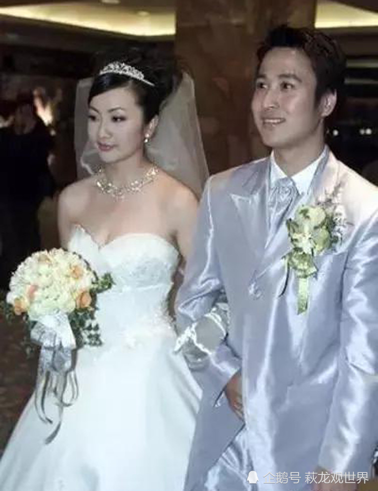 祁宏老婆沈谦倩是上海人,比祁宏大3岁,是"挂历小明星,从艺之路一帆