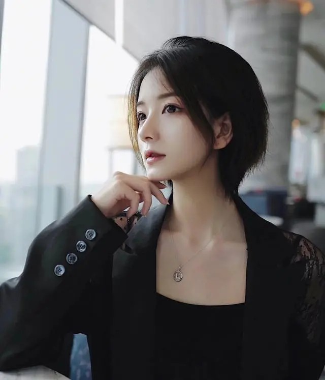 这四款短发好看又洋气,今年超流行