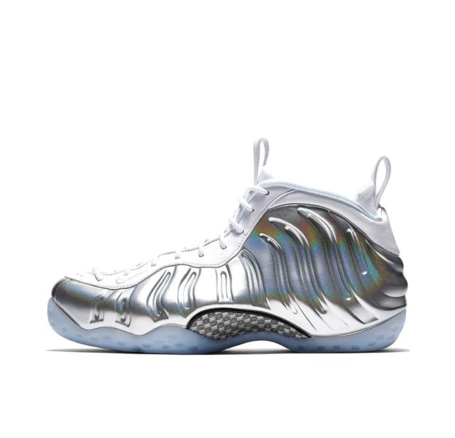 不应该出现在地球的太空鞋——air foamposite