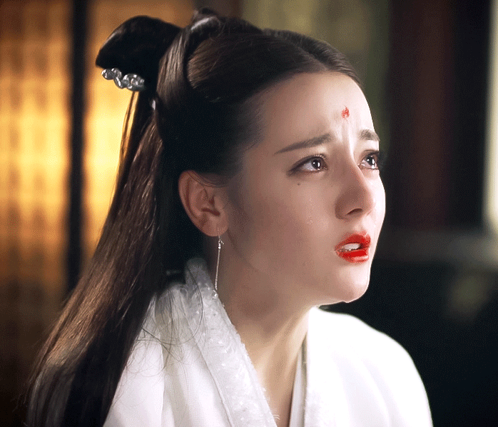 女星"神仙落泪"又来了!本以为杨颖够美了,谁曾想颖宝