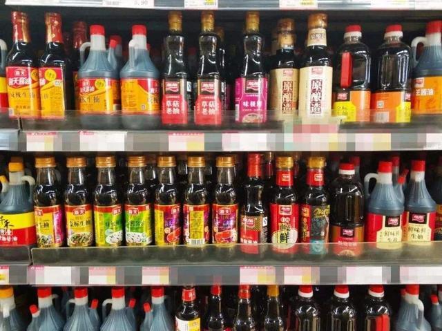 超市酱油商品陈列架
