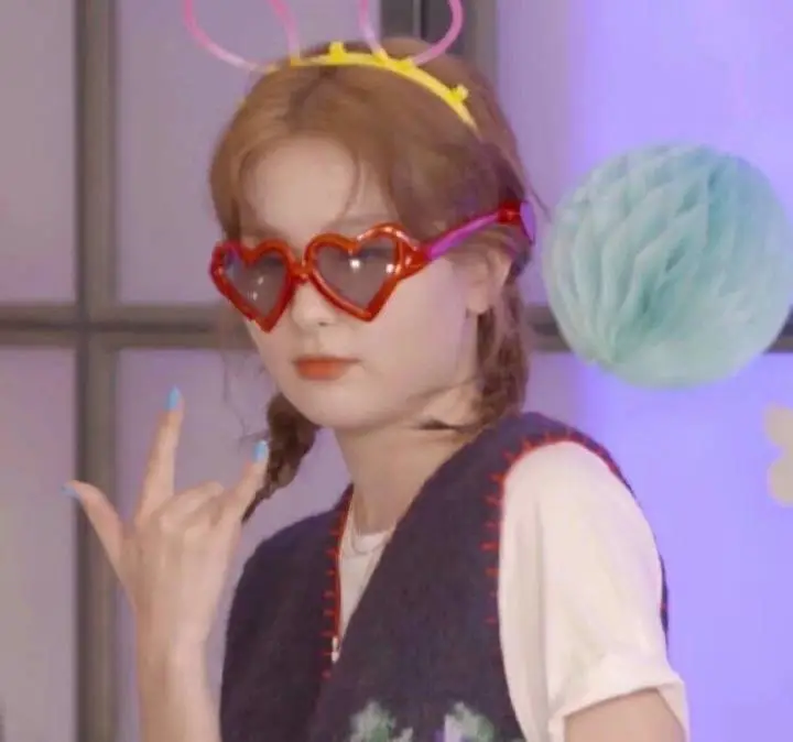欧美小孩头像 卡通情侣头像 沙雕头像