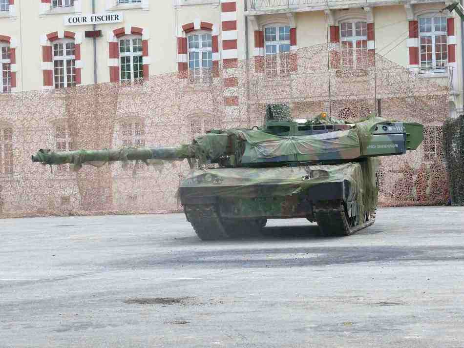 amx-56勒克莱尔主战坦克—数十载盛名之下的高卢雄鸡