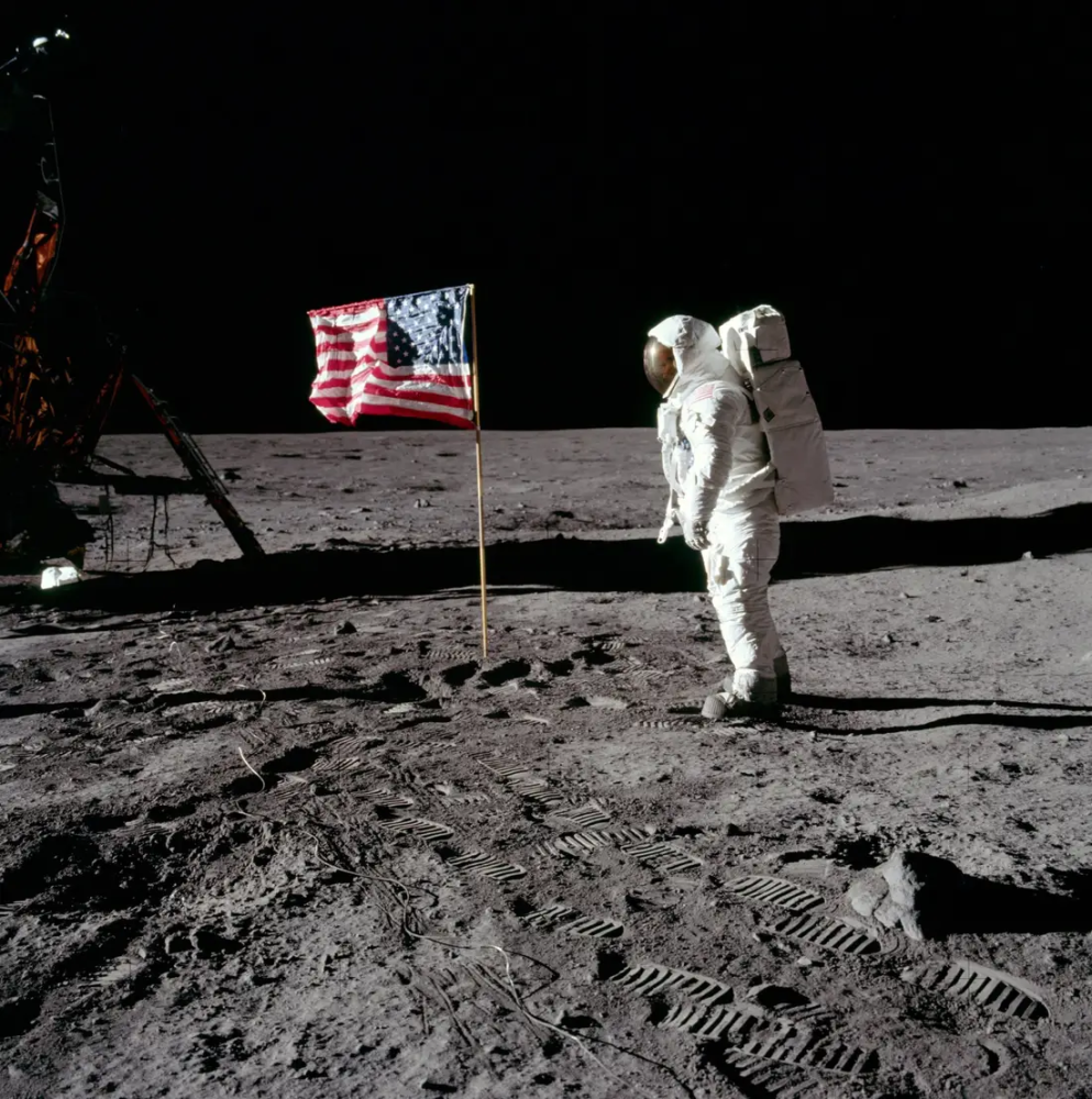 阿波罗13号登月50年后,我们现在能够以宇航员的视角看月球了