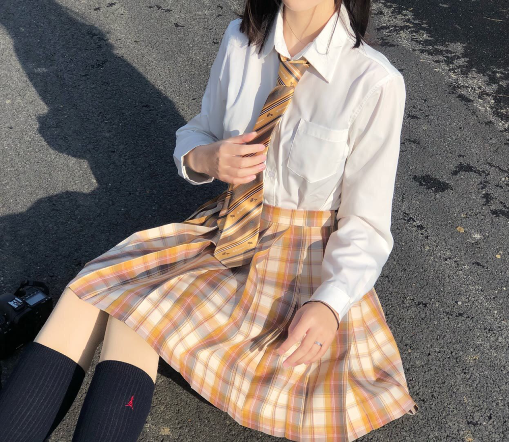 不露脸女生头像:做一朵小花儿,开心时孤芳自赏,难过时