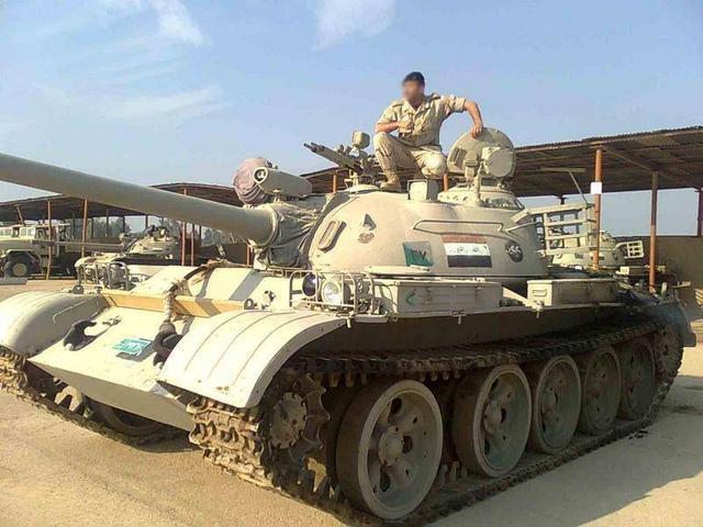 伊拉克新军装备的69Ⅱ坦克